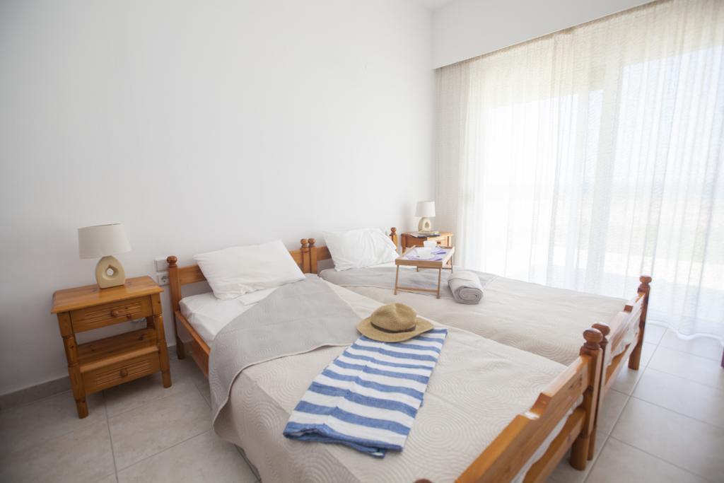 Kamiros Apartment Kalavarda Luaran gambar