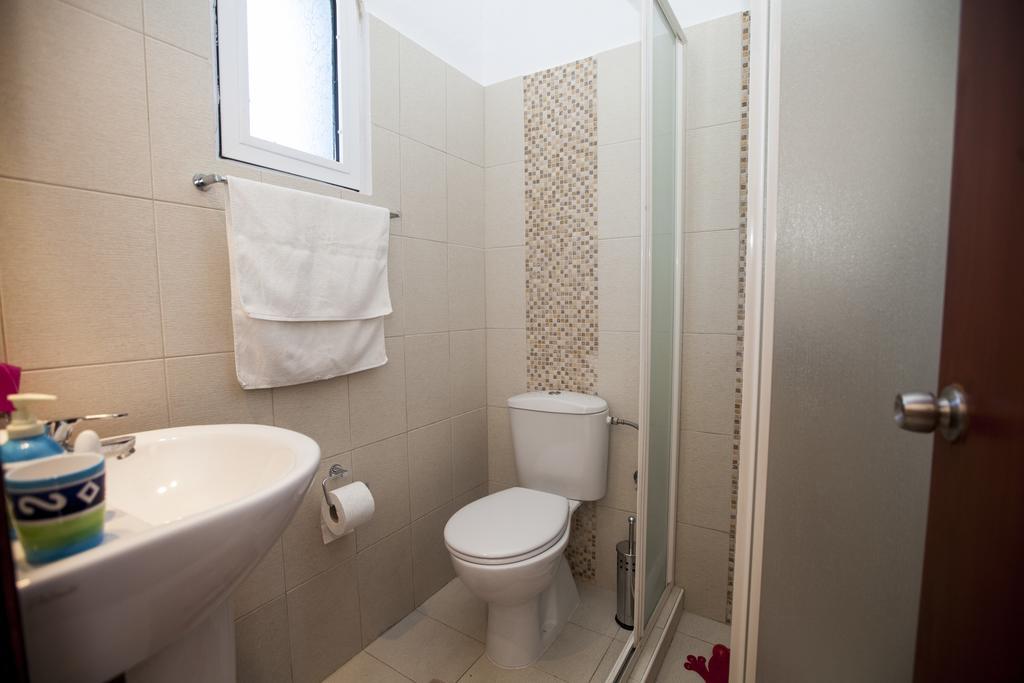 Kamiros Apartment Kalavarda Luaran gambar